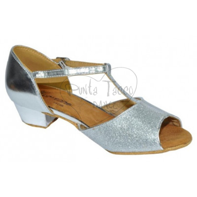 Ideale per la bimba che fa show e competizioni di Caraibico e latino