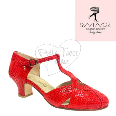 BEGONA CERVERA CLASSICO ESPANOL SCARPA SWING