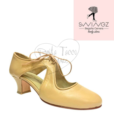 BEGONA CERVERA ESCOTE SCARPA SWING